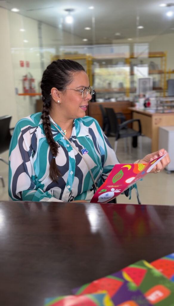 Nina Braga se reúne com secretária da educação